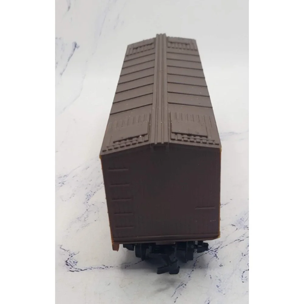 Life-Like HO Scale Armour’s STAR Ham and Bacon Refrigerator Line Box Car 37160